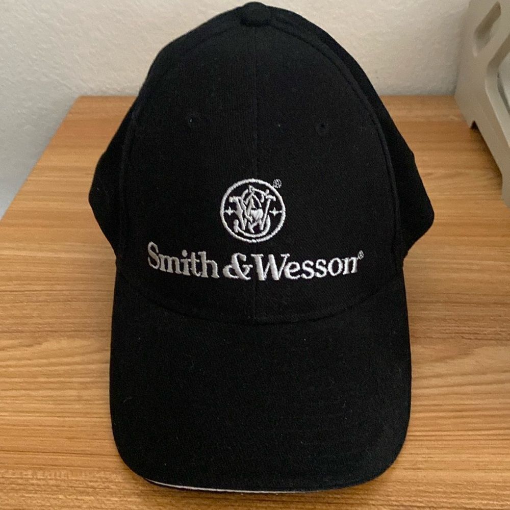 SMITH and WESSON by 540 Brand Black Hat One Size